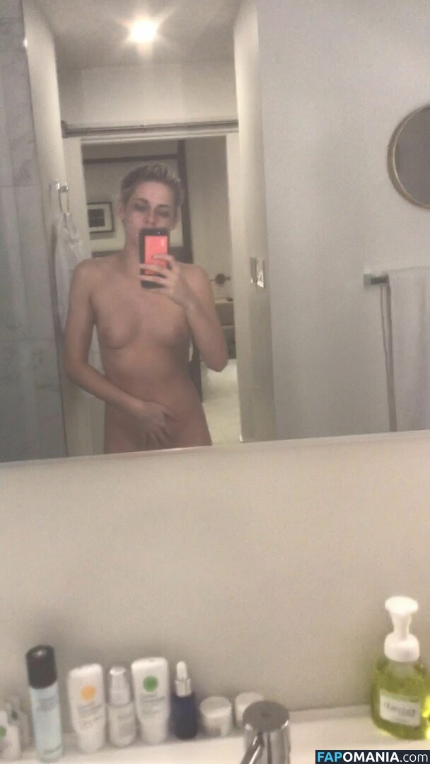 Kristen Stewart Nudo Foto trapelata #271