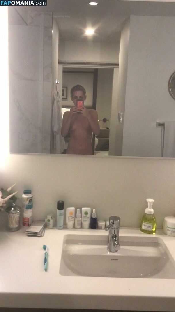 Kristen Stewart Nudo Foto trapelata #283