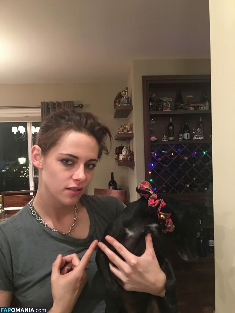 Kristen Stewart Nudo Foto trapelata #316