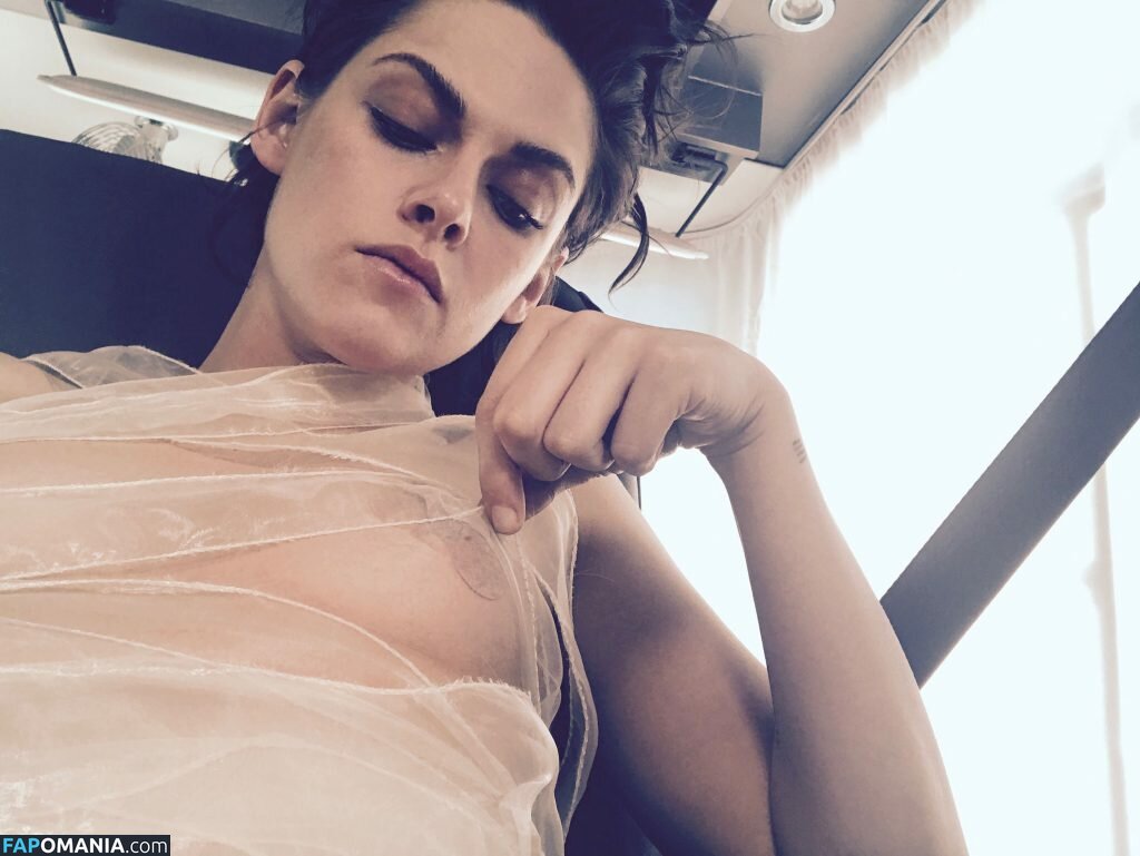 Kristen Stewart Nudo Foto trapelata #319