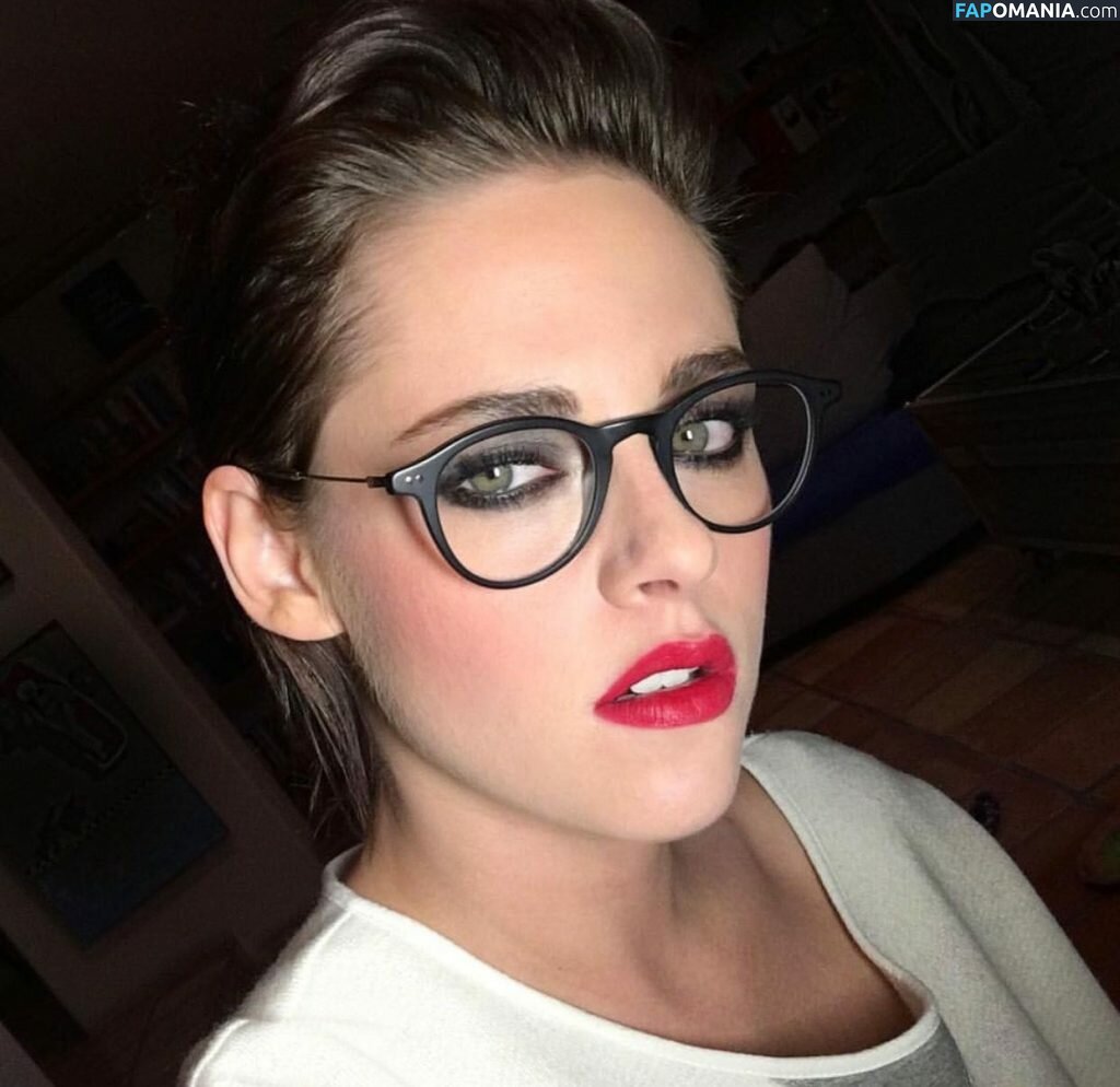 Kristen Stewart Nudo Foto trapelata #324