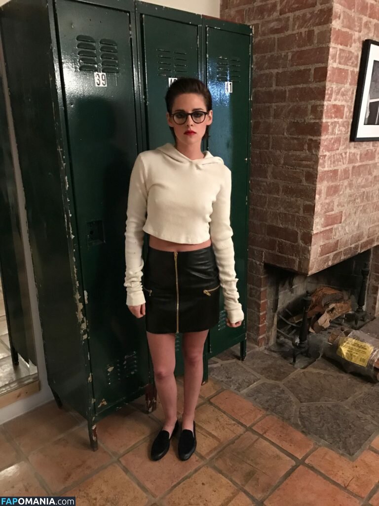 Kristen Stewart Nudo Foto trapelata #331