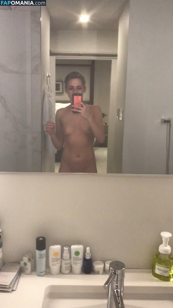 Kristen Stewart Nudo Foto trapelata #356
