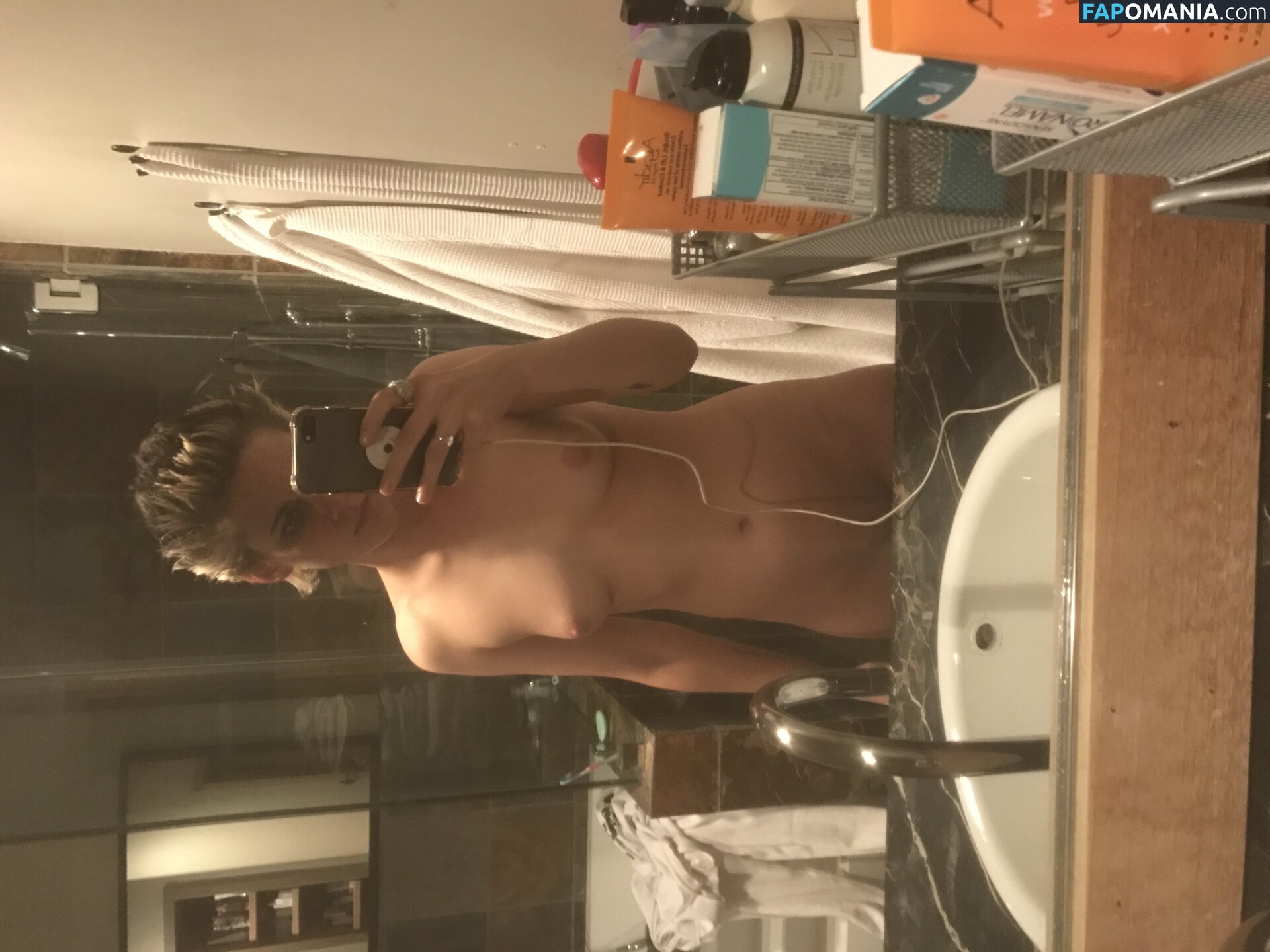 Kristen Stewart Nudo Foto trapelata #428