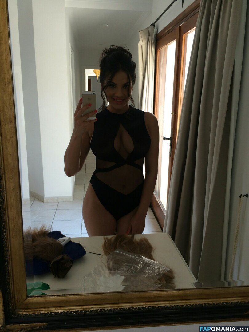 Lacey Banghard Nudo Foto trapelata #1