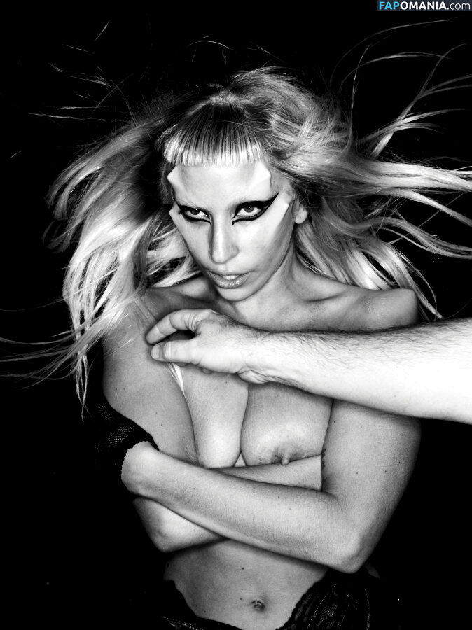 Lady Gaga Nudo Foto trapelata #513