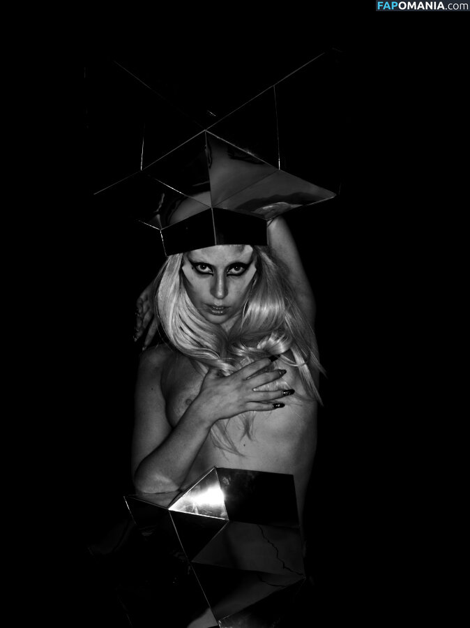 Lady Gaga Nudo Foto trapelata #522