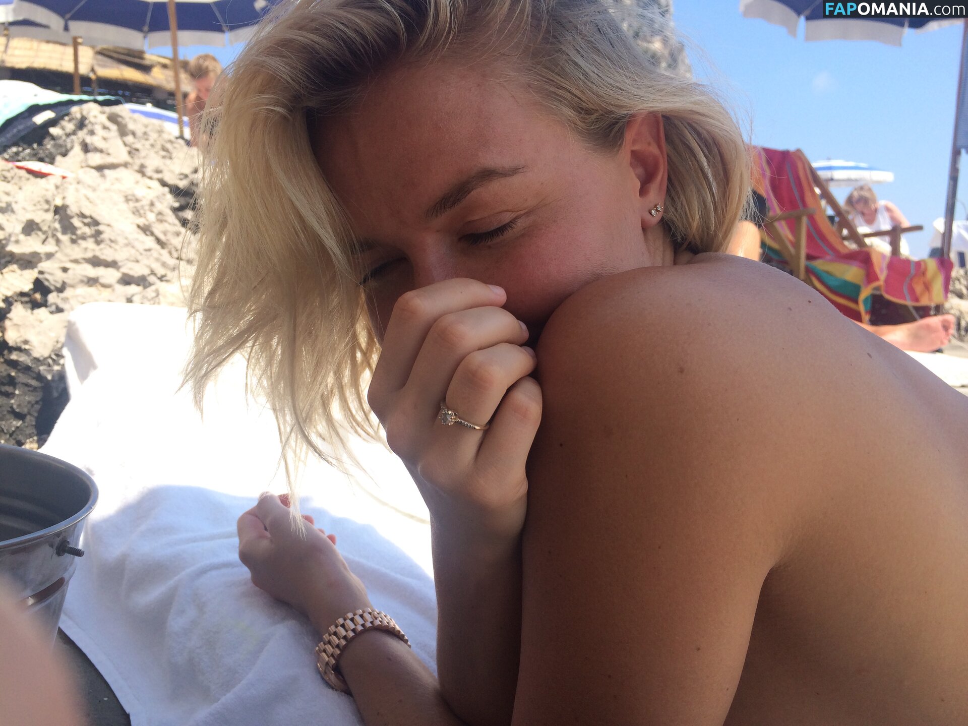 Lara Bingle Nudo Foto trapelata #35