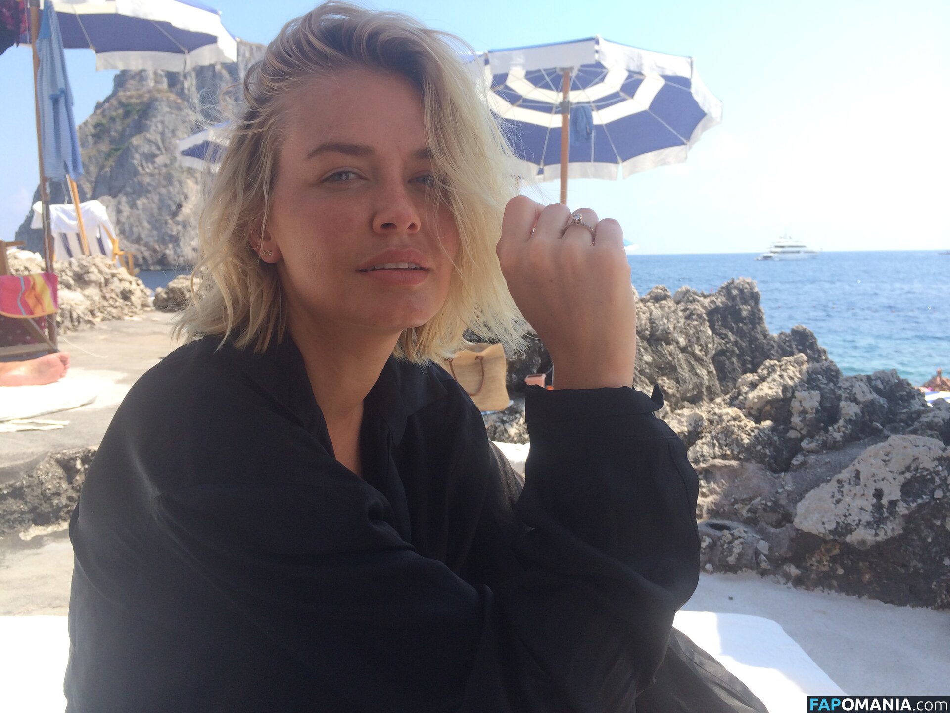 Lara Bingle Nudo Foto trapelata #55