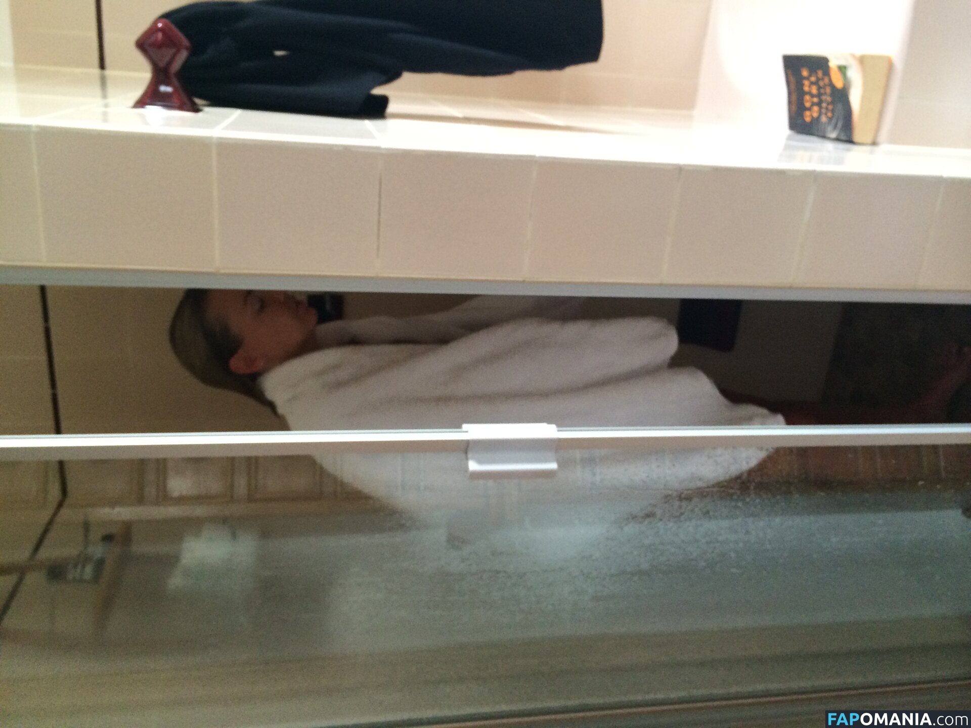 Lara Bingle Nudo Foto trapelata #252