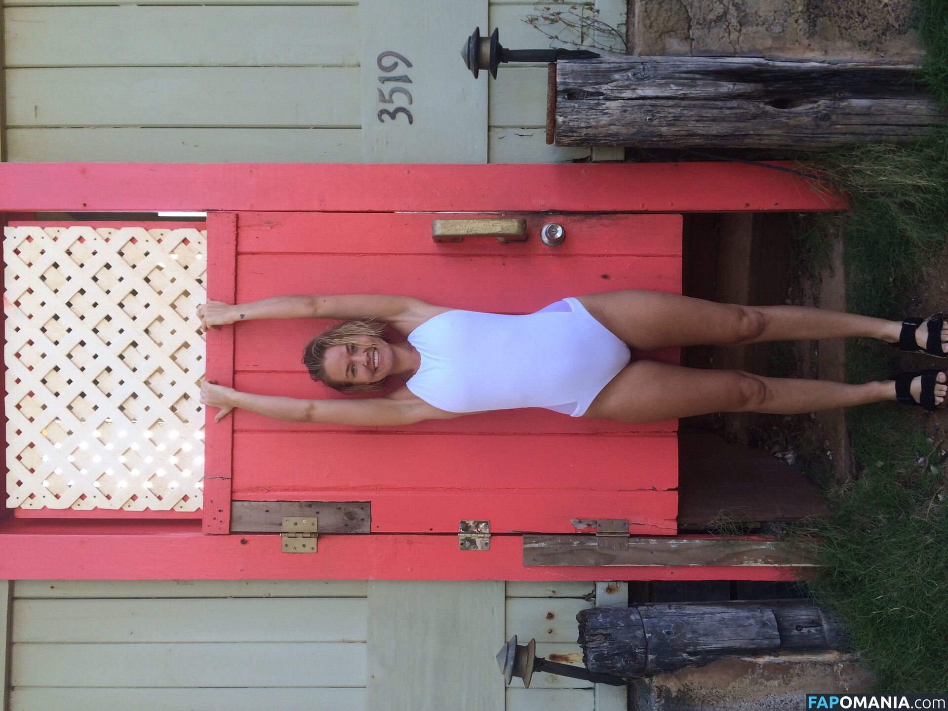 Lara Bingle Nudo Foto trapelata #339