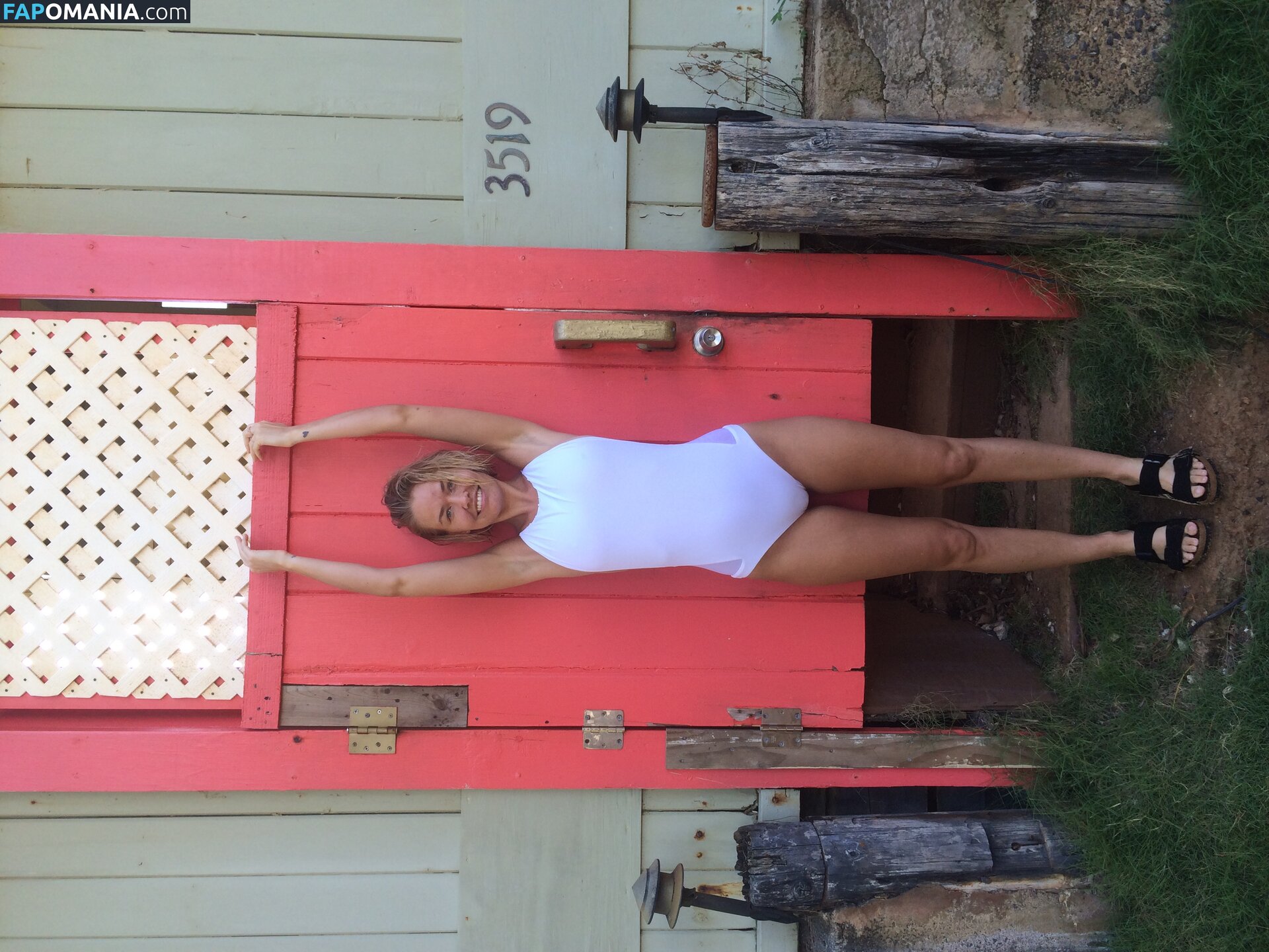 Lara Bingle Nudo Foto trapelata #341