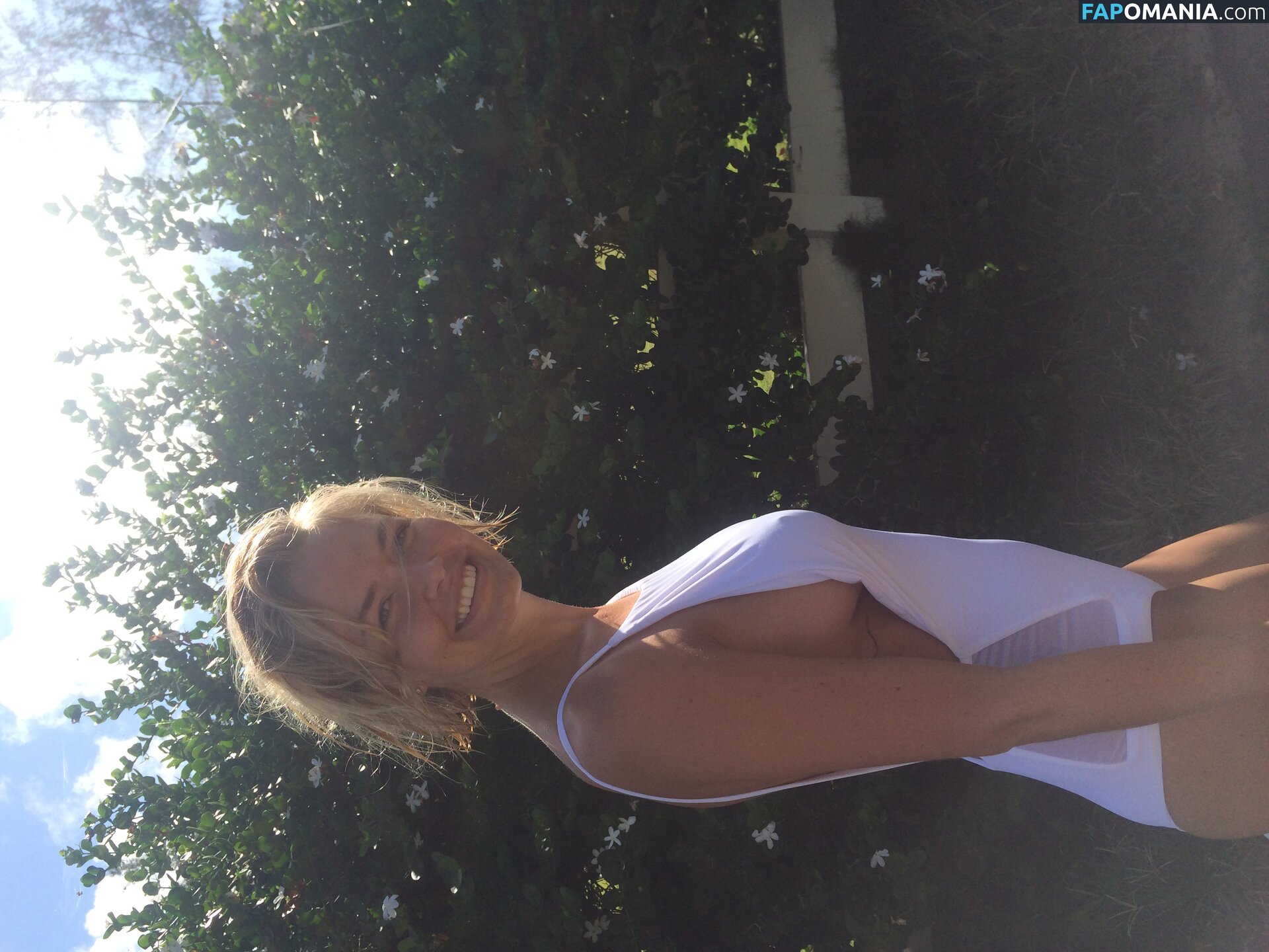 Lara Bingle Nudo Foto trapelata #373