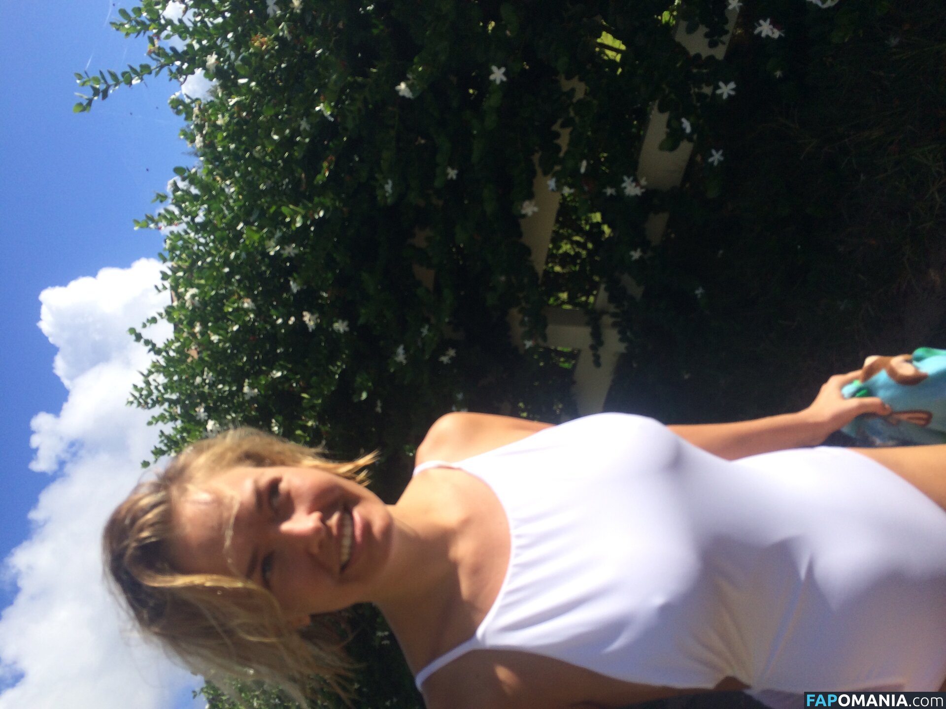 Lara Bingle Nudo Foto trapelata #379