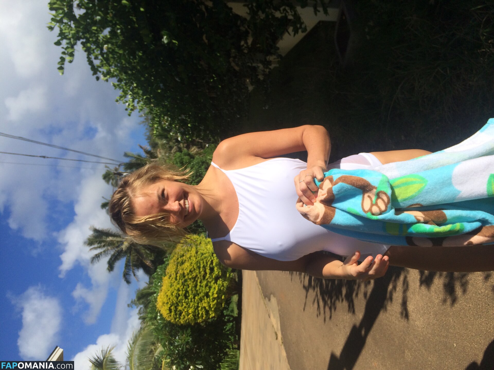 Lara Bingle Nudo Foto trapelata #391