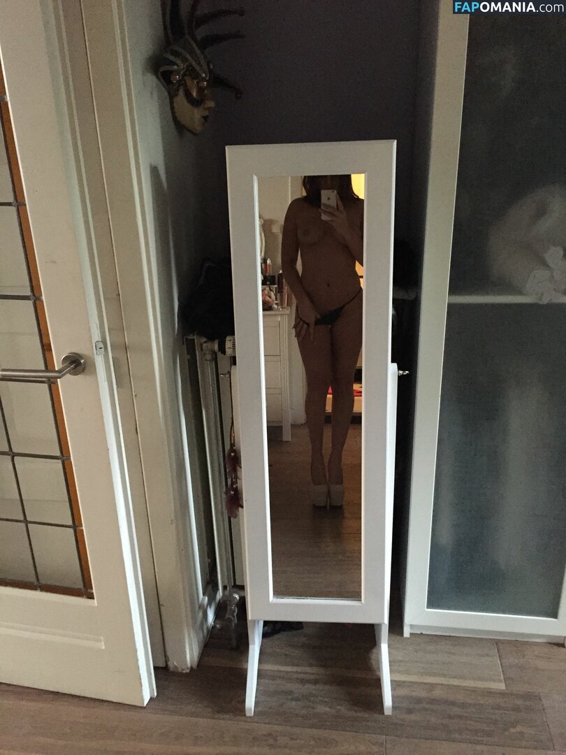 Laura Ponticorvo Nudo Foto trapelata #12