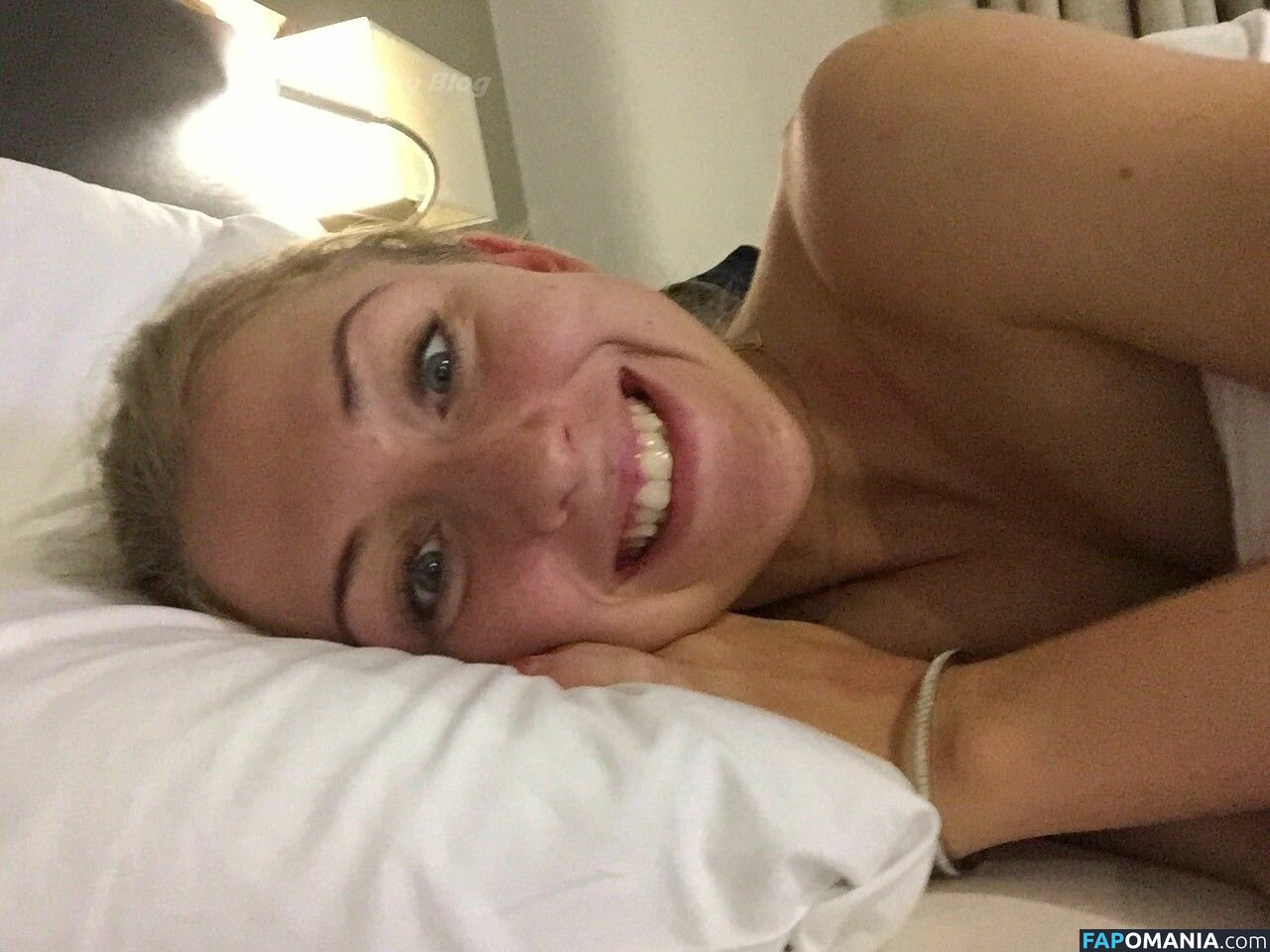 Laura Trott Nudo Foto trapelata #2