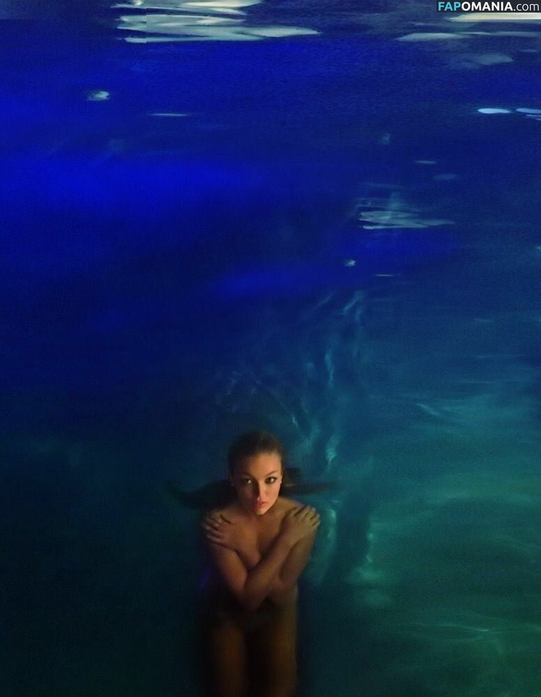 Lili Simmons Nudo Foto trapelata #68