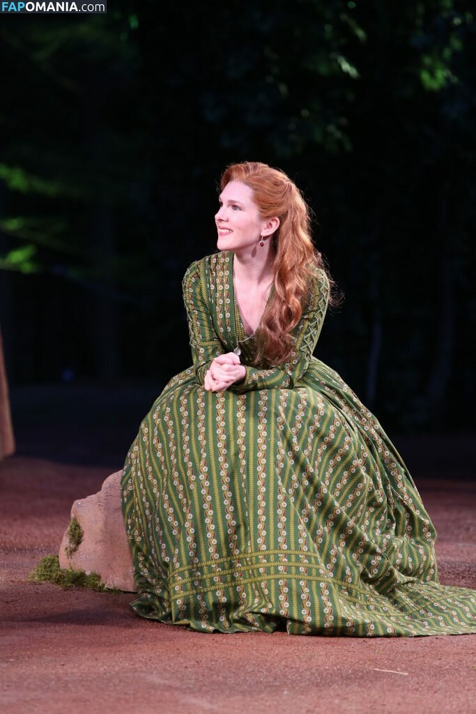 Lily Rabe Nudo Foto trapelata #8