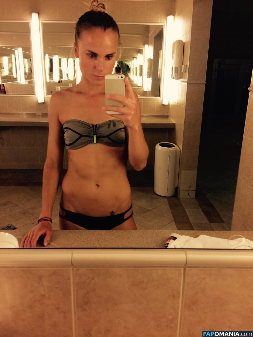 Lina Stanciute Nudo Foto trapelata #15