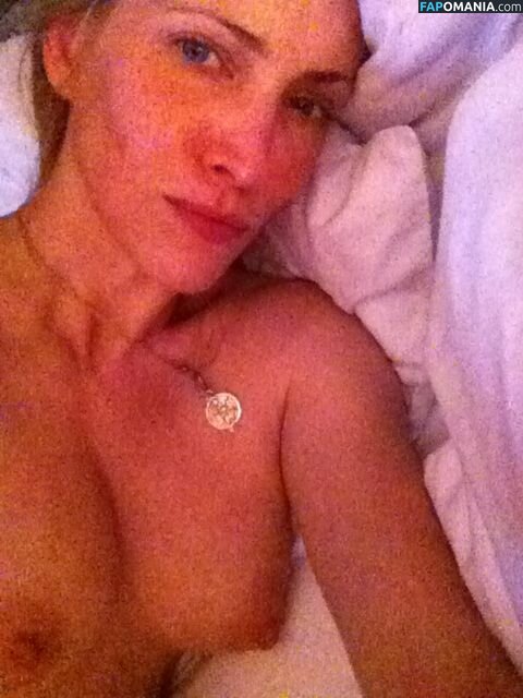 Lori Heuring Nudo Foto trapelata #7