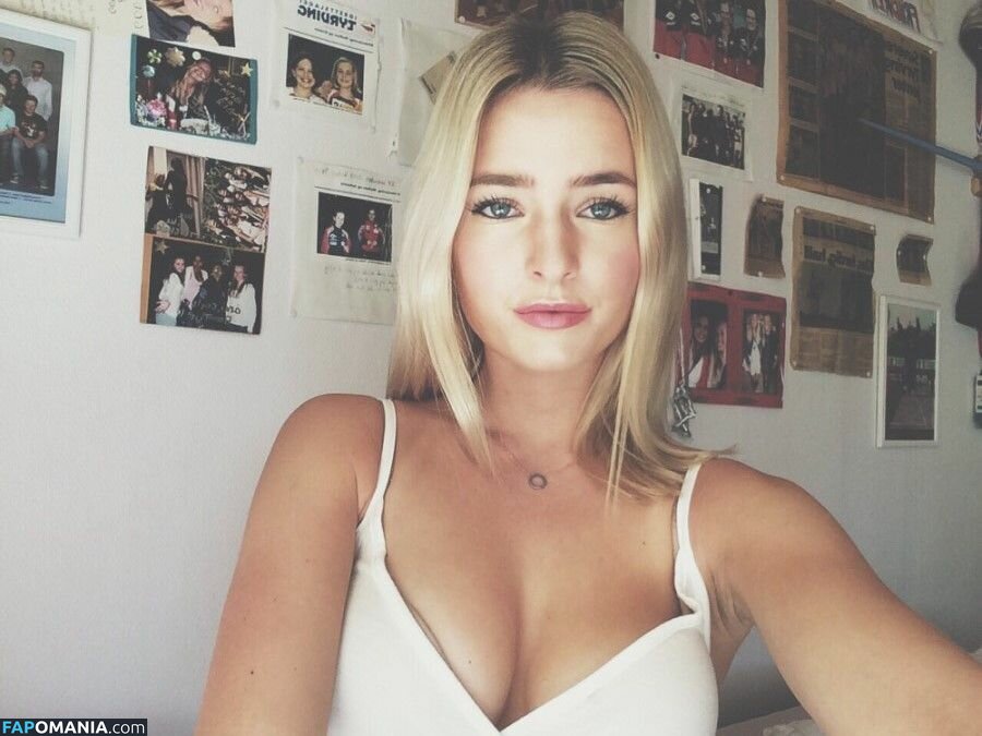 Maiken Skoie Brustad Nudo Foto trapelata #7
