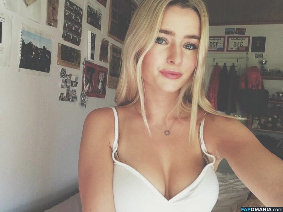 Maiken Skoie Brustad Nudo Foto trapelata #56