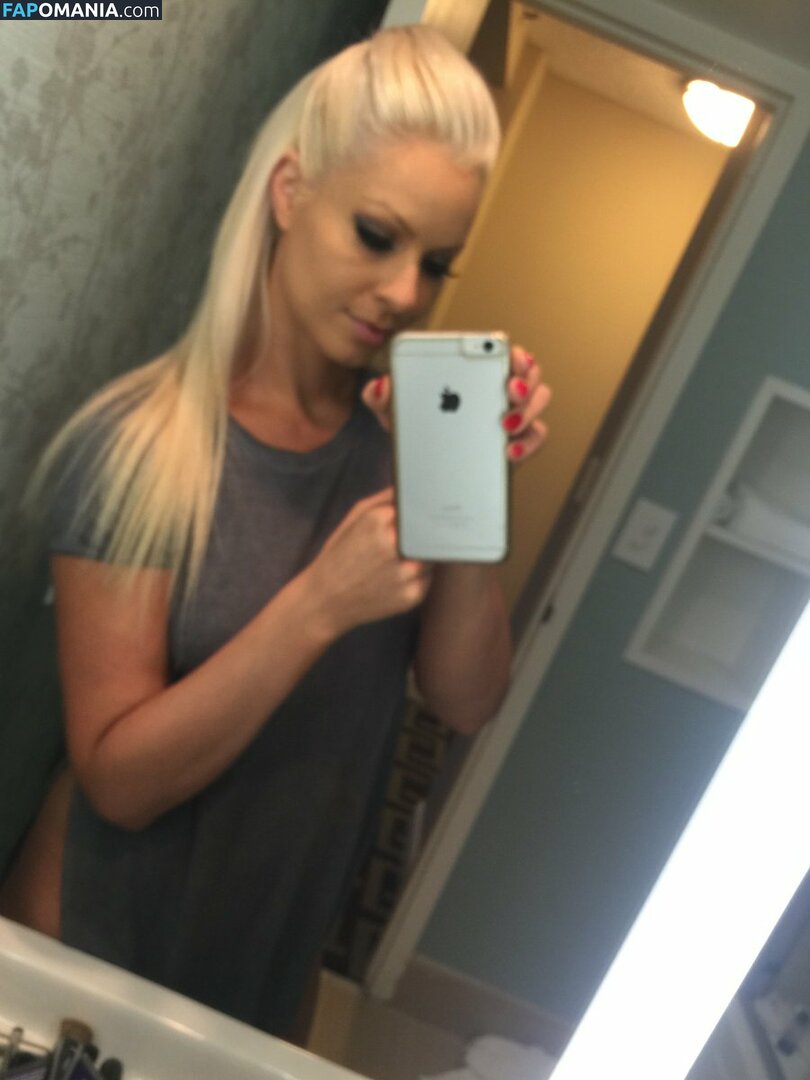 Maryse Mizanin Nudo Foto trapelata #1
