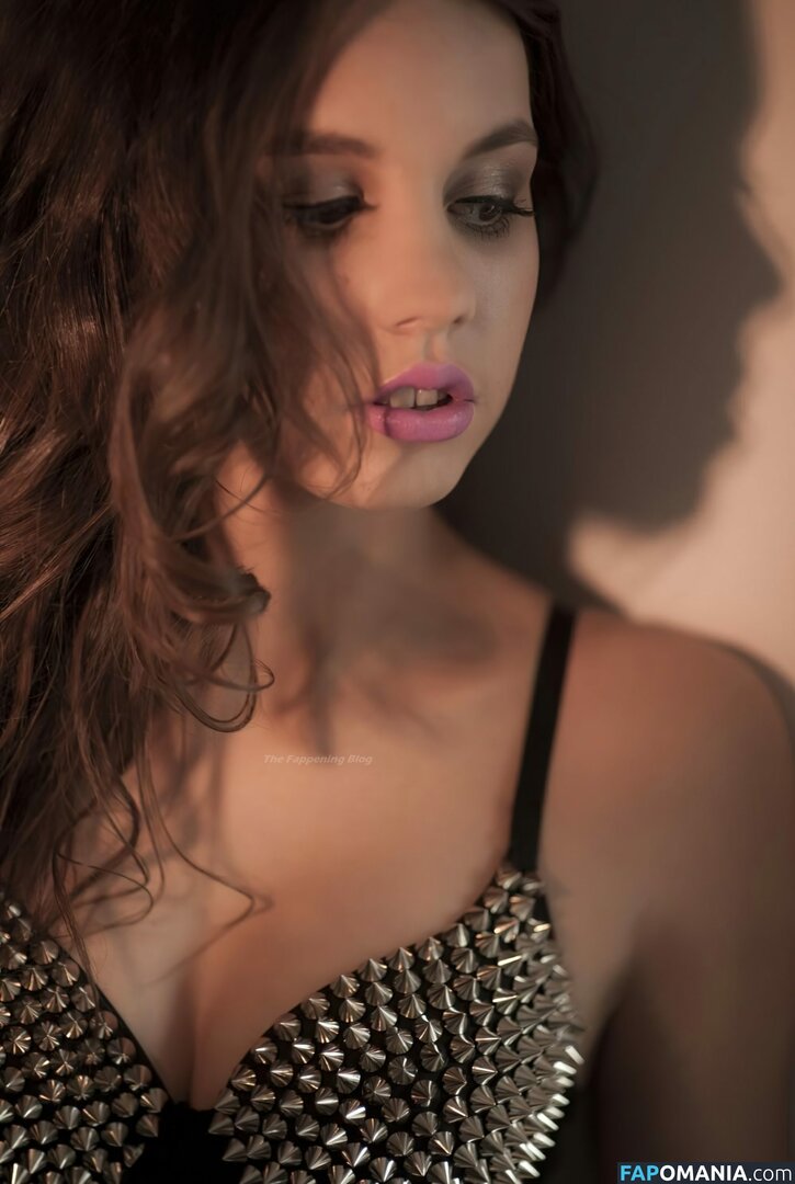 Michaela Doubravova Nudo Foto trapelata #10