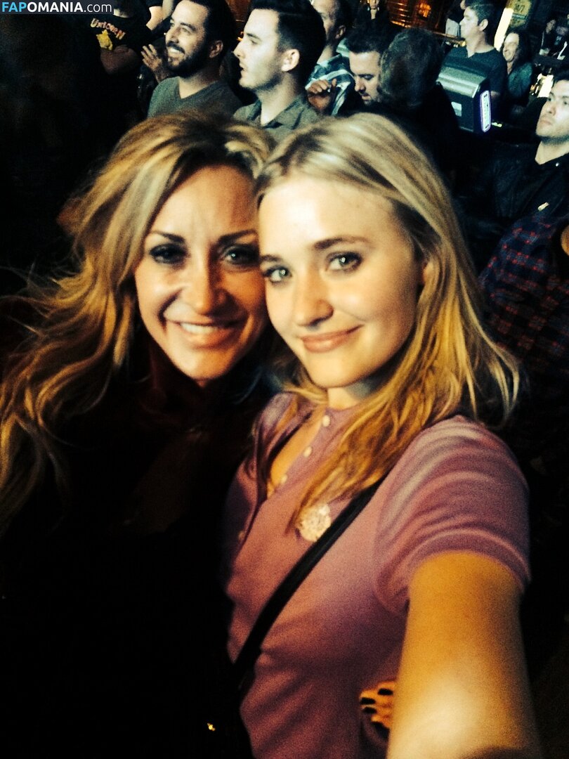Michalka Sisters Nudo Foto trapelata #37