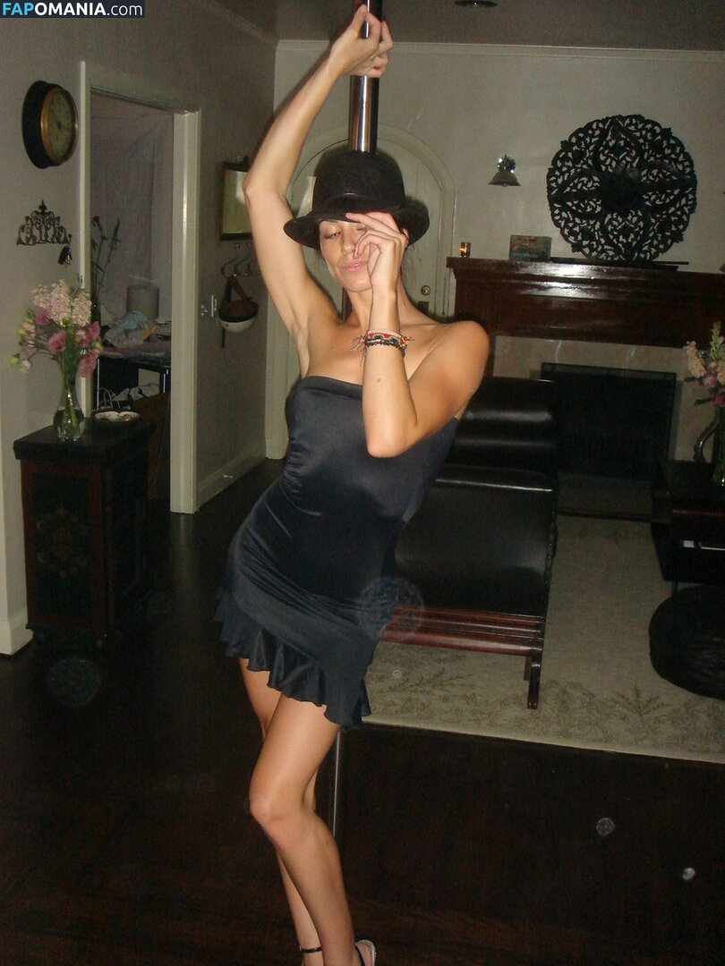 Michelle Borth Nudo Foto trapelata #6