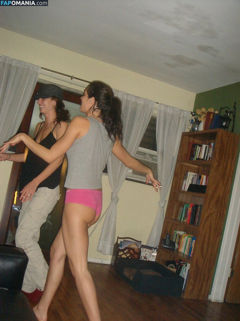 Michelle Borth Nudo Foto trapelata #12