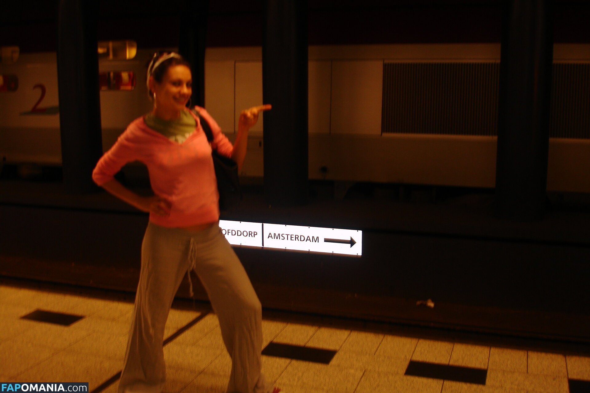 Mila Kunis Nudo Foto trapelata #26