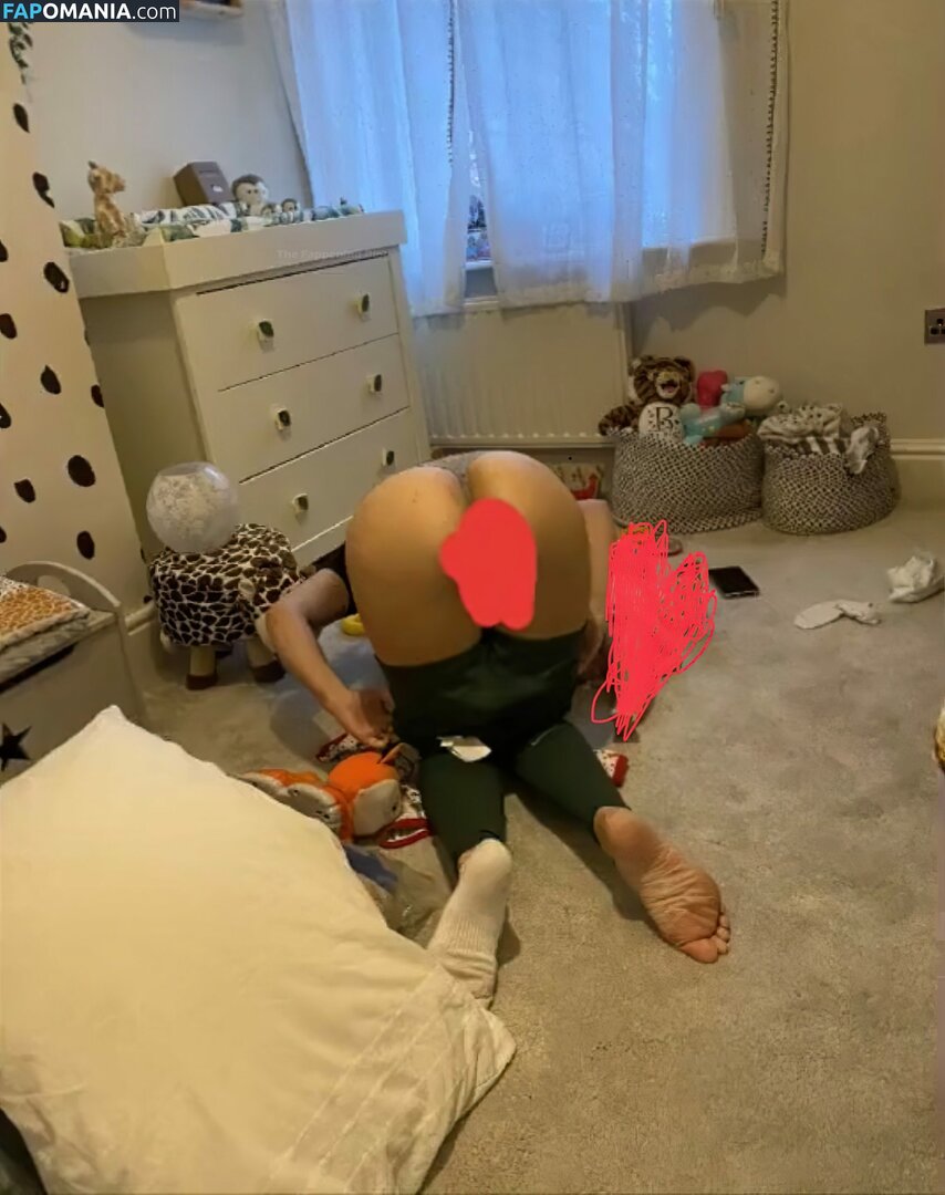 Nadine Mulkerrin Nudo Foto trapelata #1