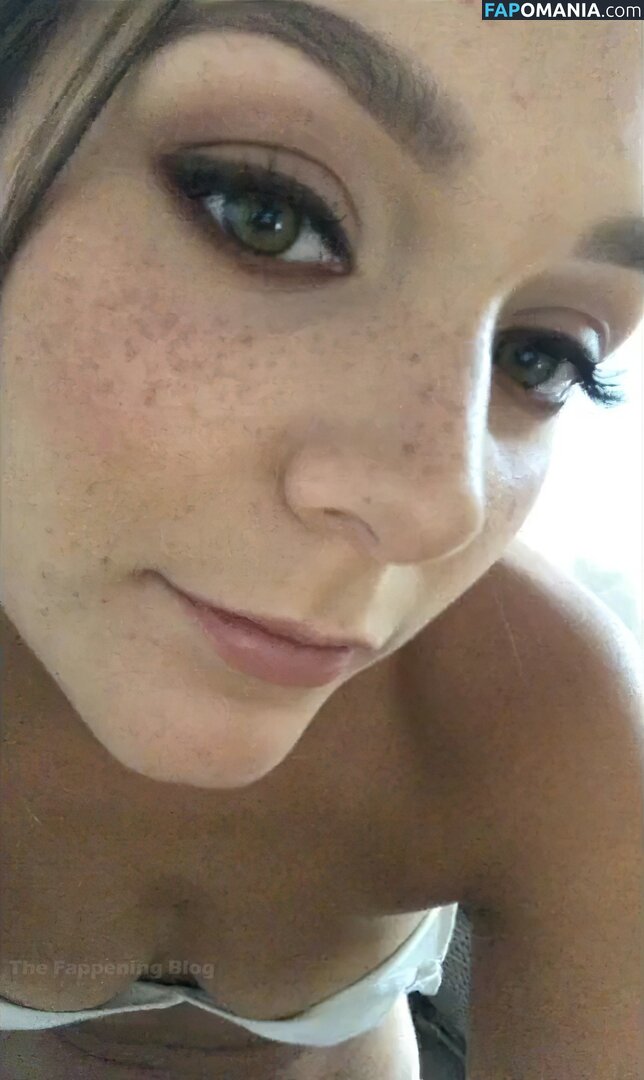 Nadine Mulkerrin Nudo Foto trapelata #15