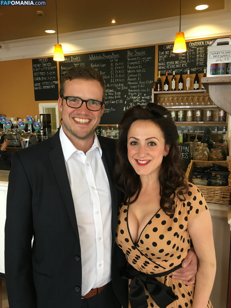 Natalie Cassidy Nudo Foto trapelata #3