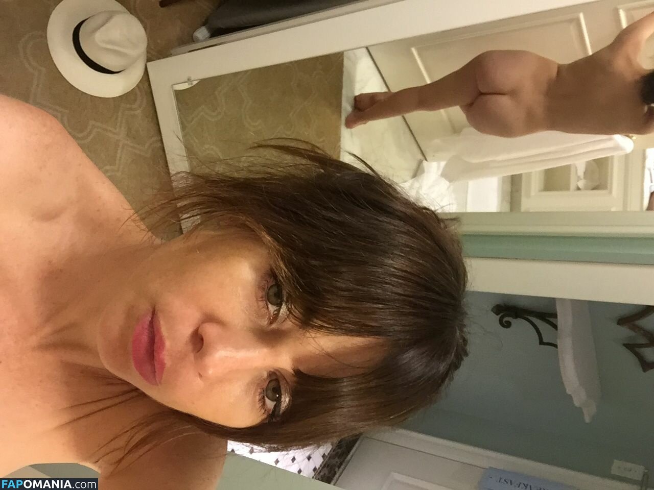 Natasha Leggero Nudo Foto trapelata #7