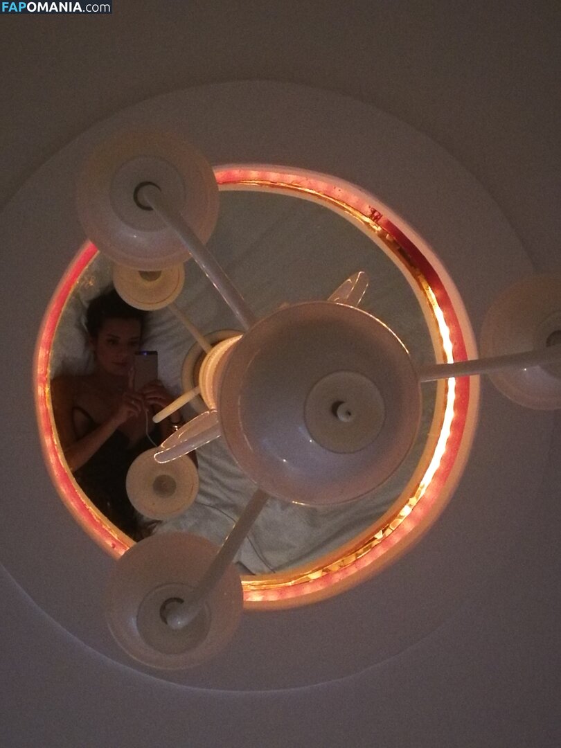 Nikoletta Ralli Nudo Foto trapelata #33