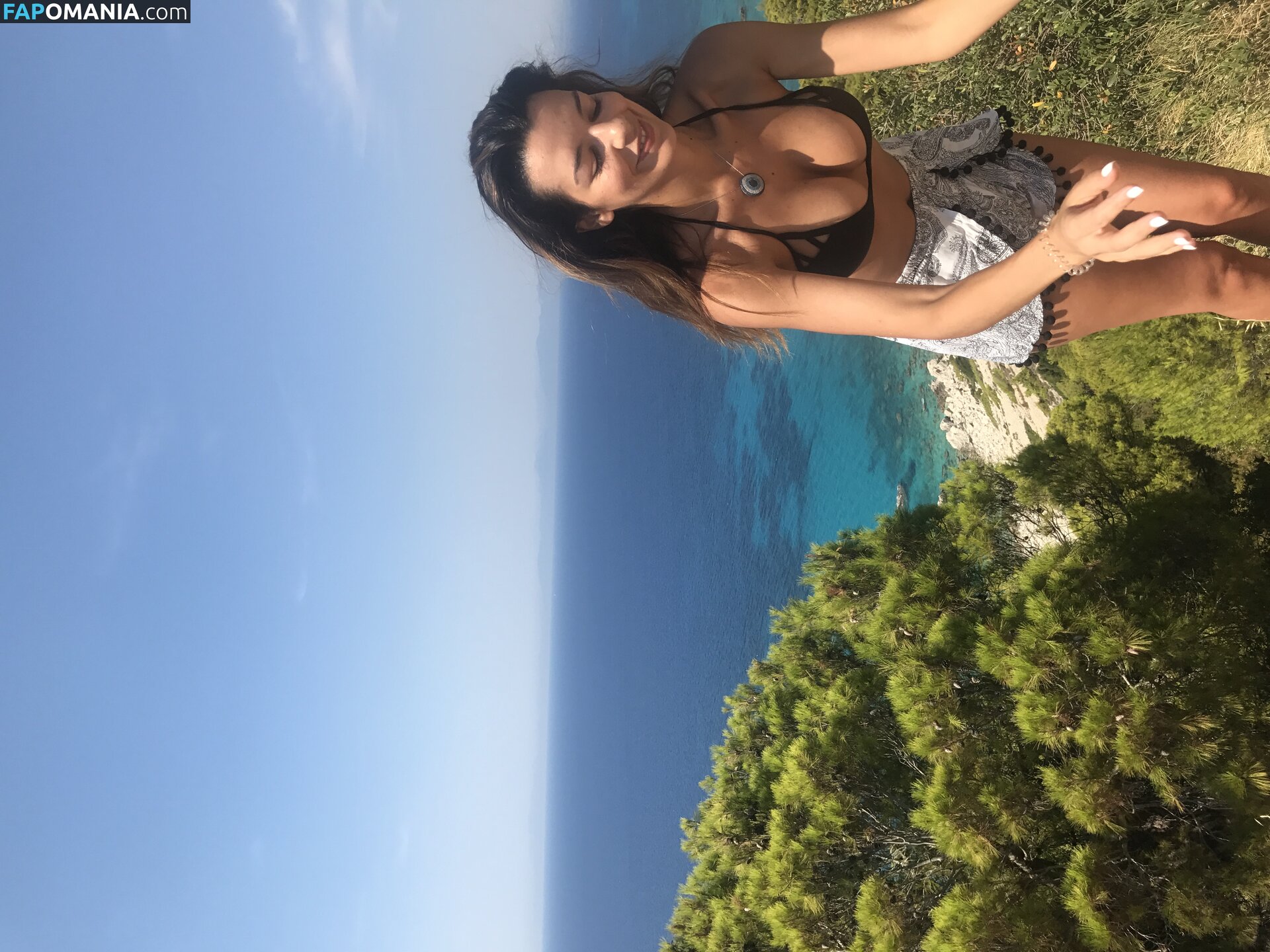 Nikoletta Ralli Nudo Foto trapelata #114