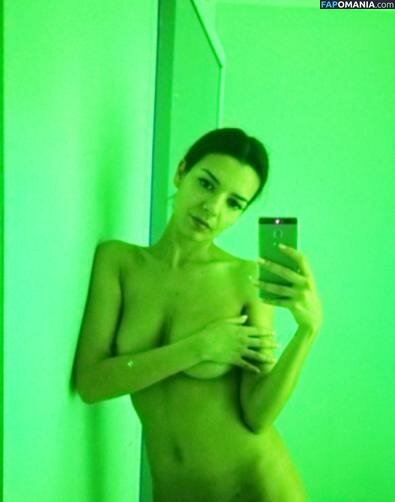Nikoletta Ralli Nudo Foto trapelata #125