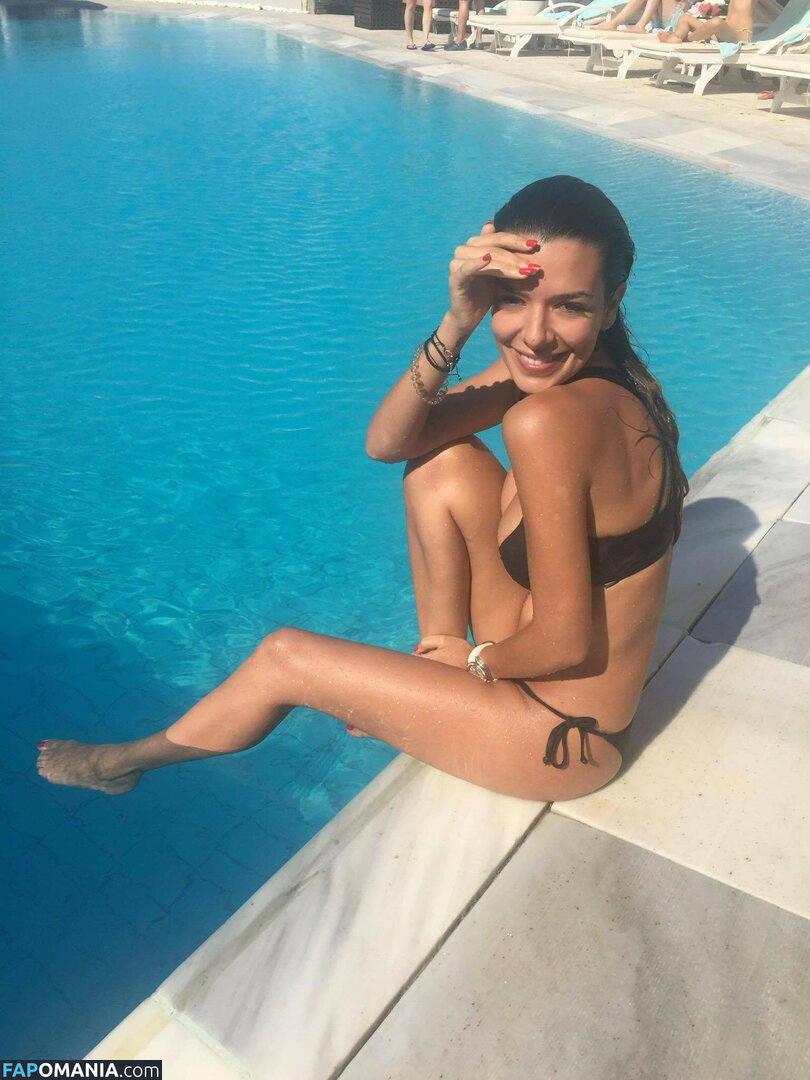 Nikoletta Ralli Nudo Foto trapelata #132