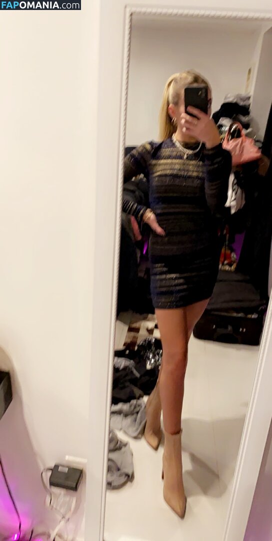 Noah Cyrus Nudo Foto trapelata #59