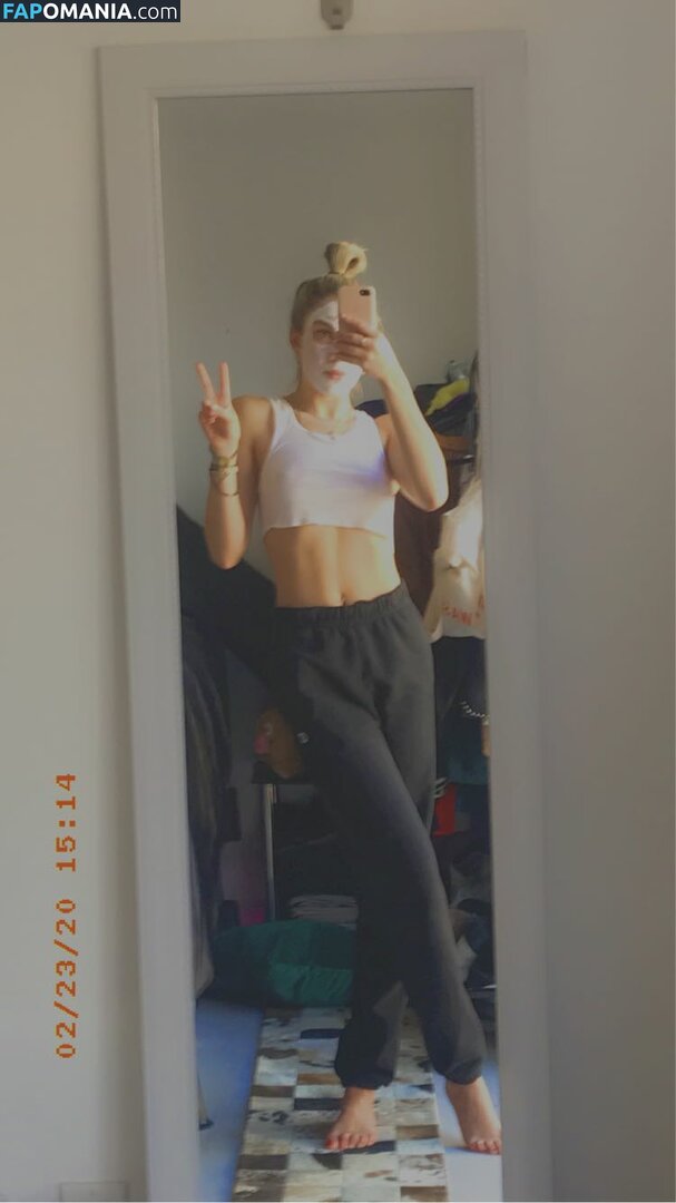 Noah Cyrus Nudo Foto trapelata #64