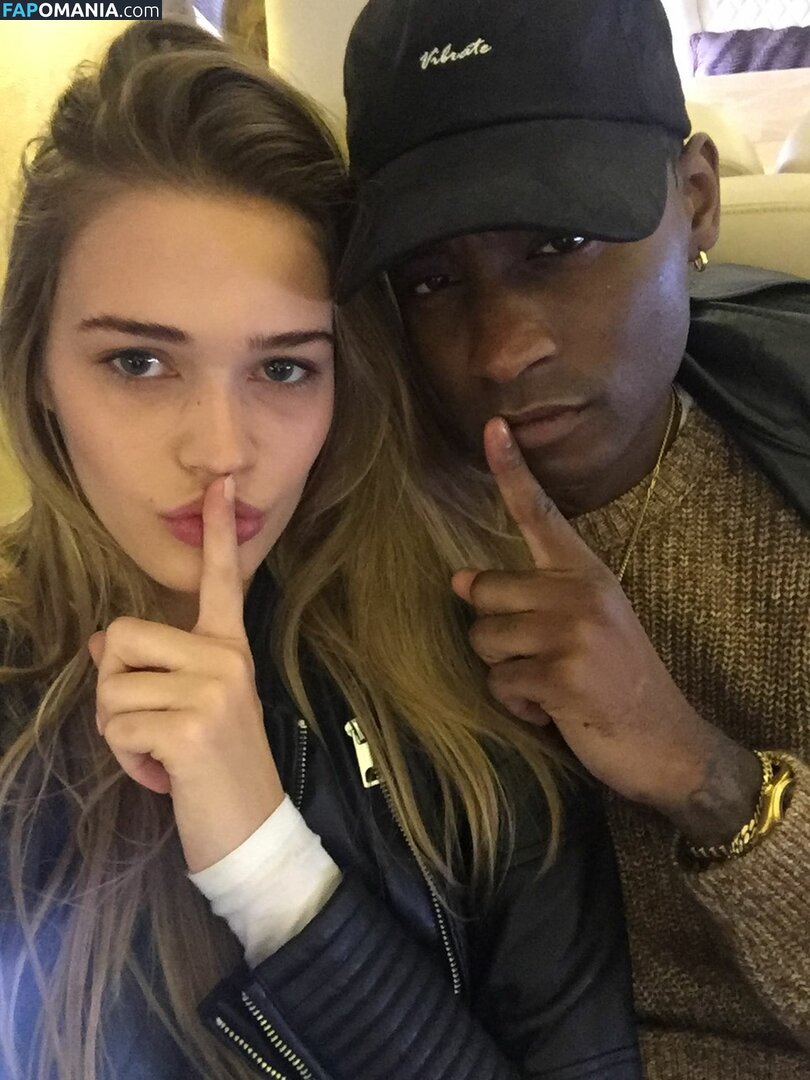 Noel Berry Nudo Foto trapelata #275