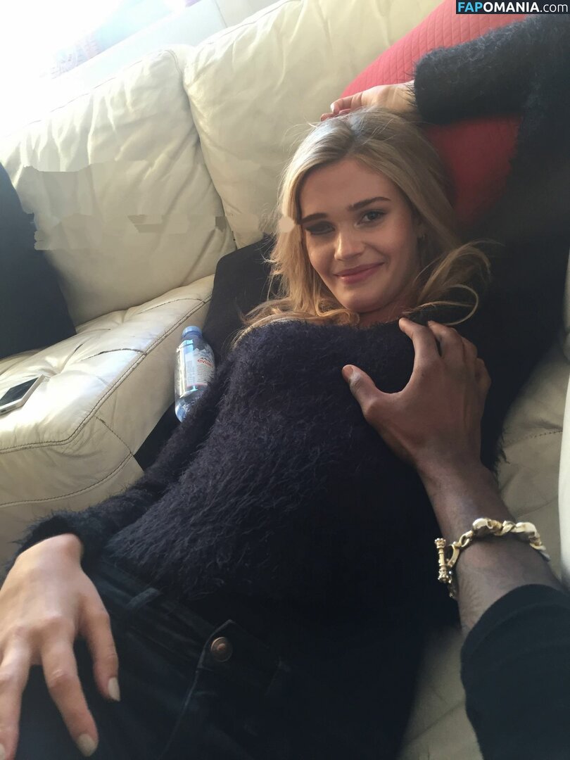 Noel Berry Nudo Foto trapelata #276