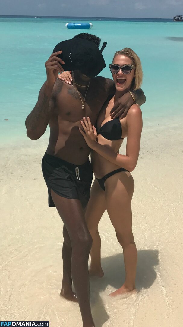 Noel Berry Nudo Foto trapelata #395