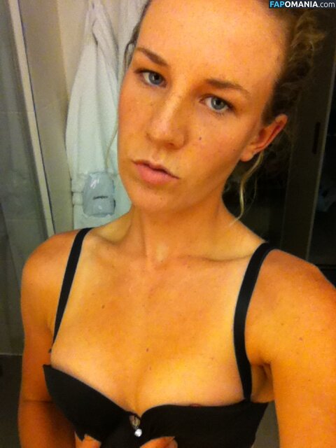 Olivia Rogowska Nudo Foto trapelata #7