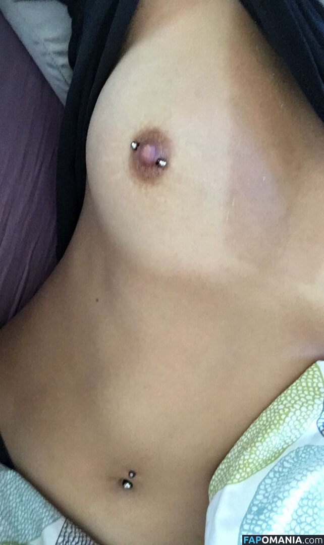 Olivia Tiedemann Nudo Foto trapelata #18