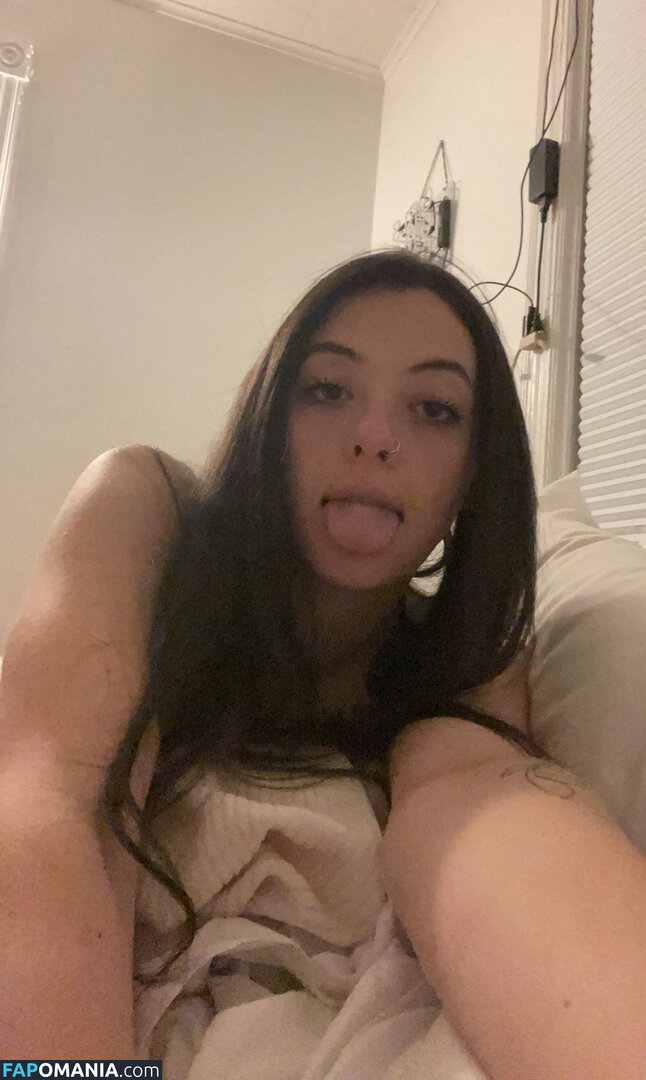 Olivia Tiedemann Nudo Foto trapelata #30