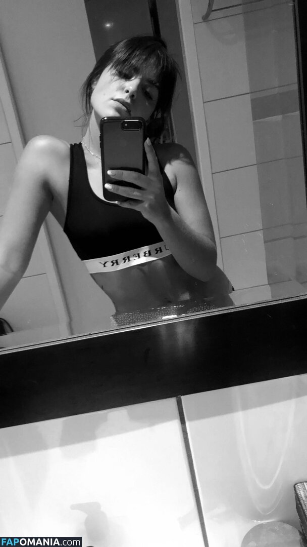 Olympia Valance Nudo Foto trapelata #7